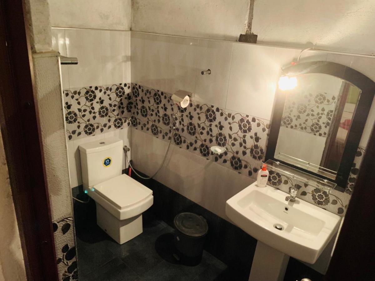 Kawshan Home Stay 迪克韦勒 外观 照片