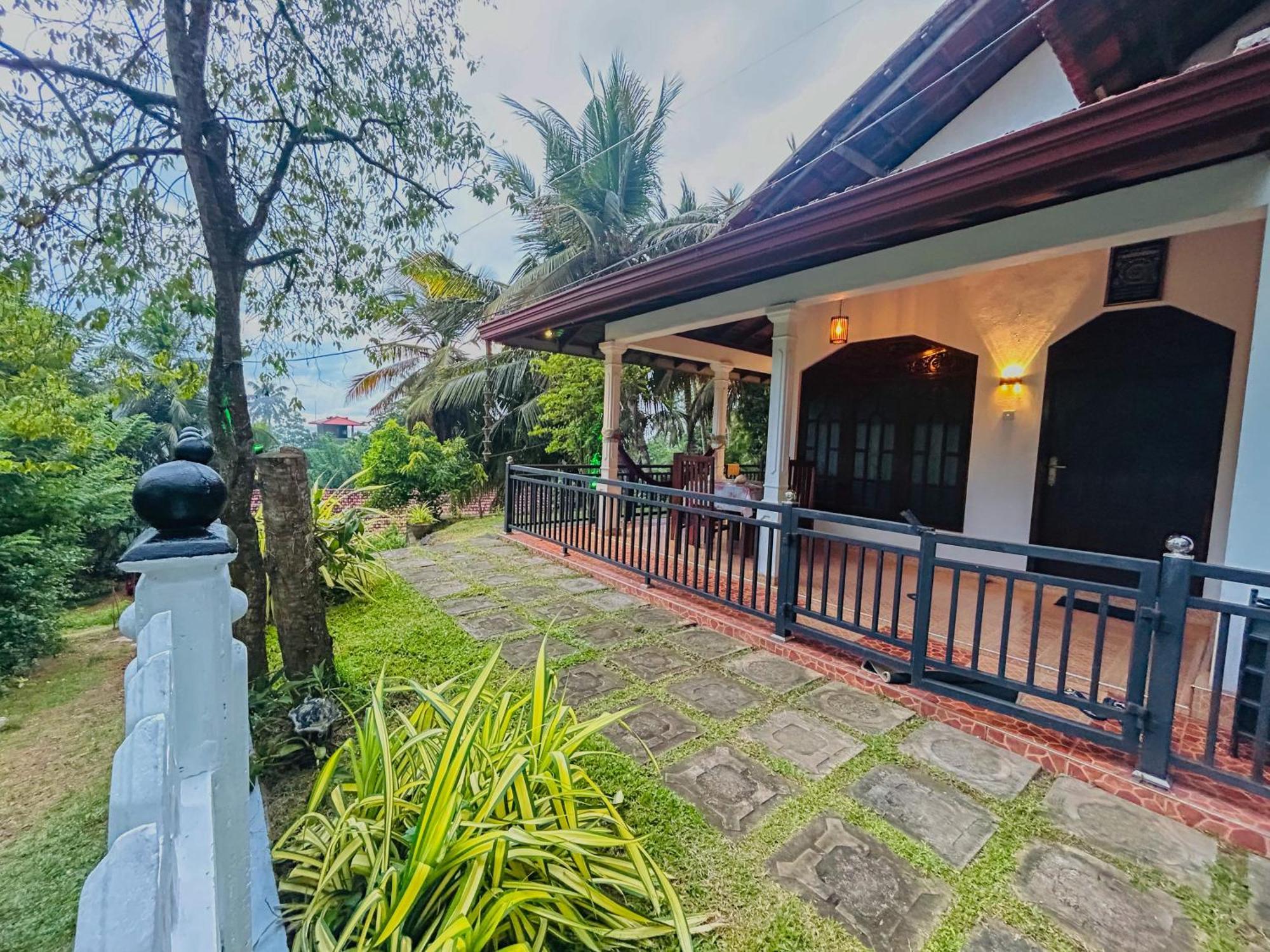 Kawshan Home Stay 迪克韦勒 外观 照片