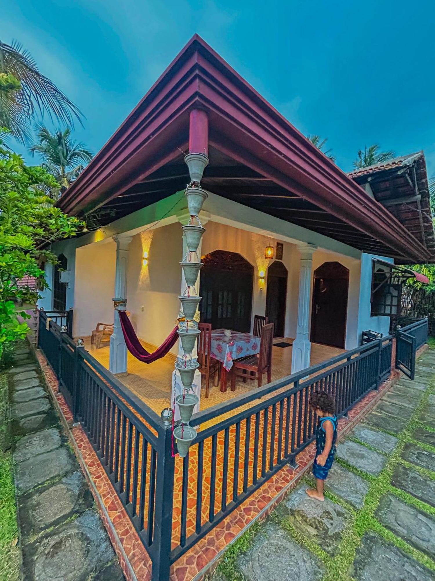 Kawshan Home Stay 迪克韦勒 外观 照片
